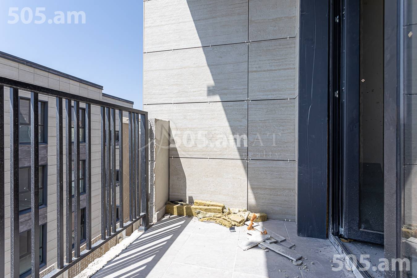 3 bedroom apartment for sale (خیابان باقرامیان (کِنترون, مرکز شهر ایروان, 156525