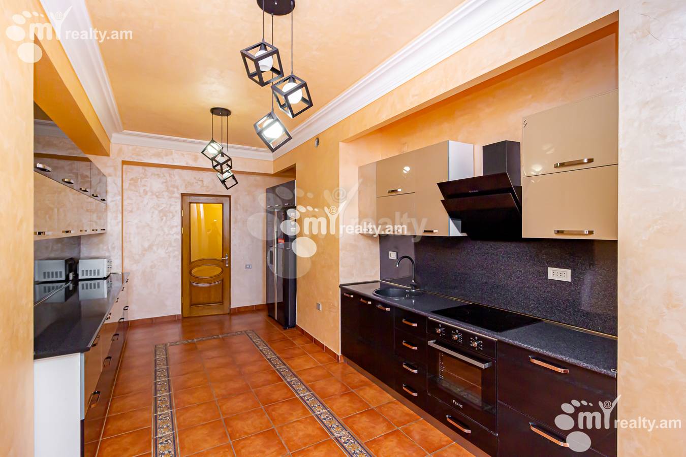 4 bedroom apartment for rent Yekmalyan St, Center Yerevan, 151964