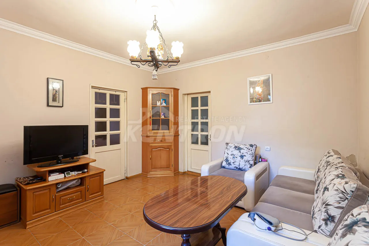 Commercial for sale خیابان ابوویان, مرکز شهر ایروان, 158520