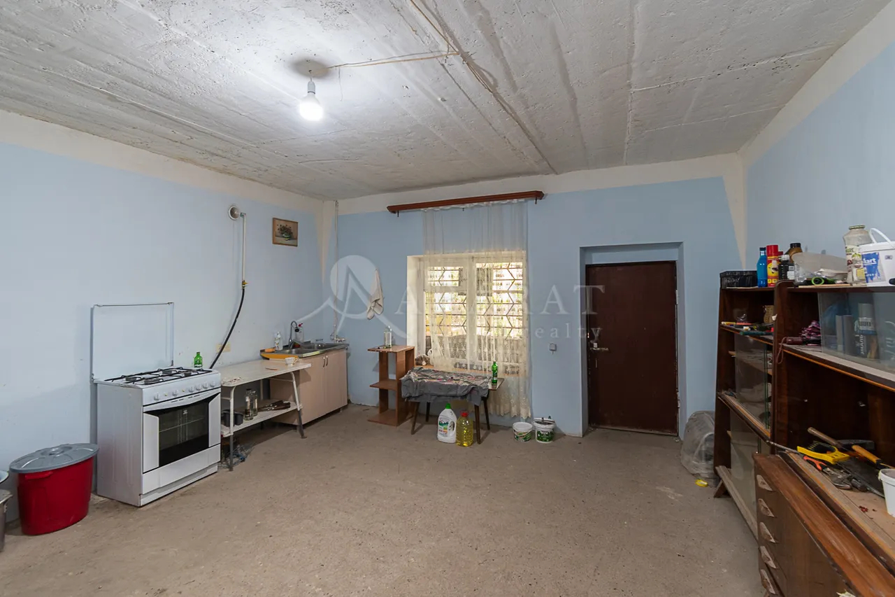 House for sale Zovuni dis, زوونی کوتایک, 160369