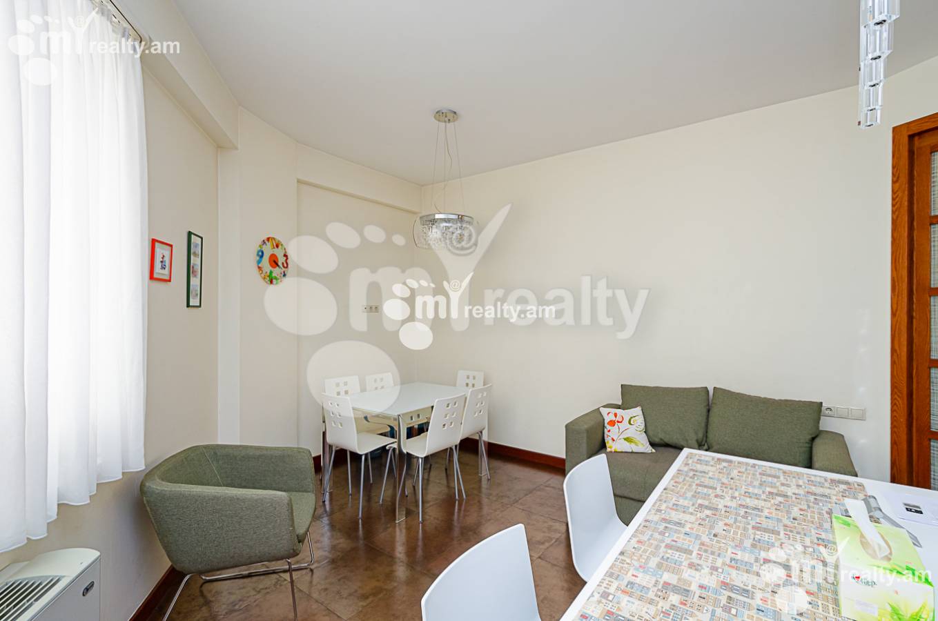 4 սենյականոց բնակարան  Հյուսիսային պող, Կենտրոն Երևան, 136507