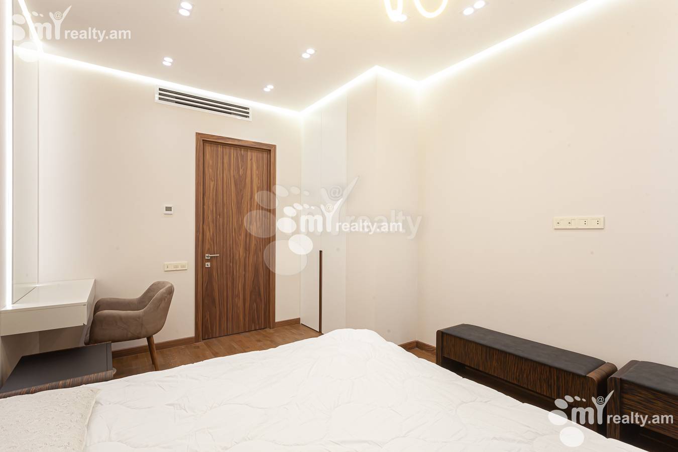 3 bedroom apartment for sale Teryan St, Center Yerevan, 155484