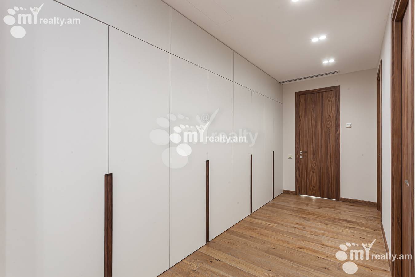 3 bedroom apartment for sale Teryan St, Center Yerevan, 155484