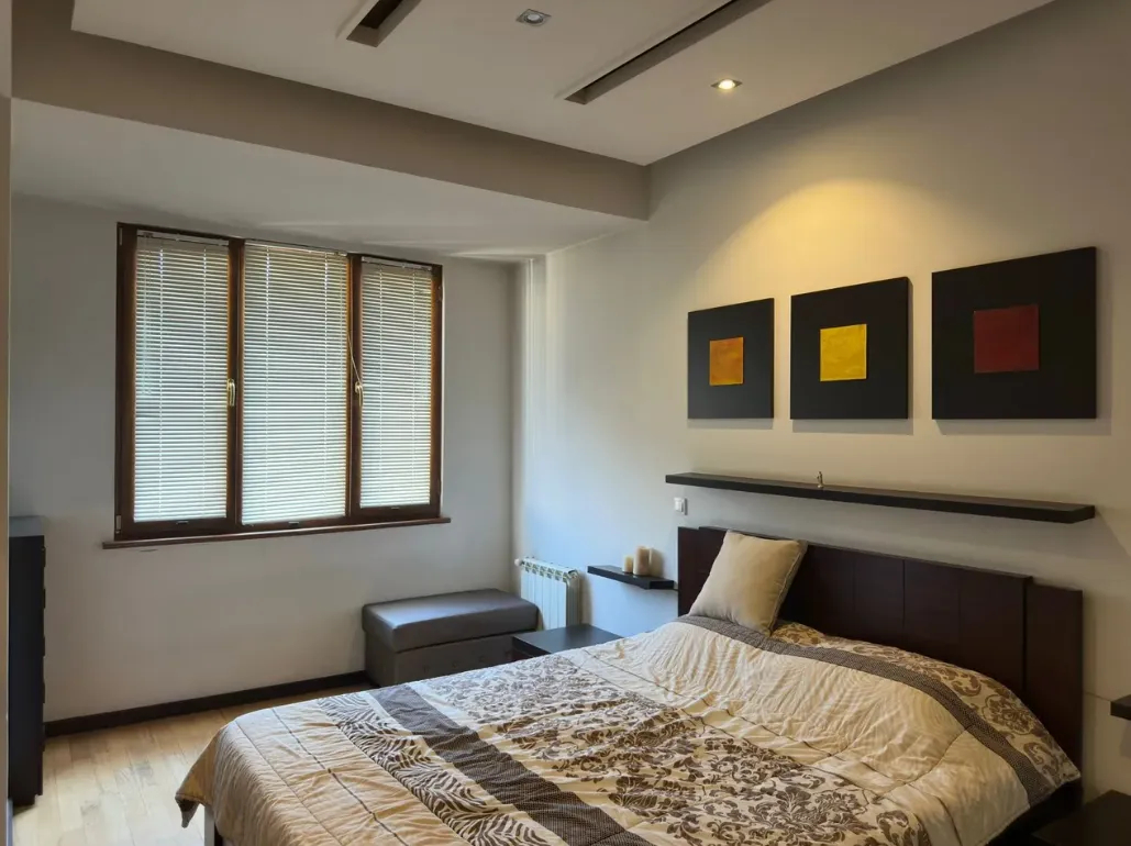 3 bedroom apartment for rent Antarayin St, Center Yerevan, 160318