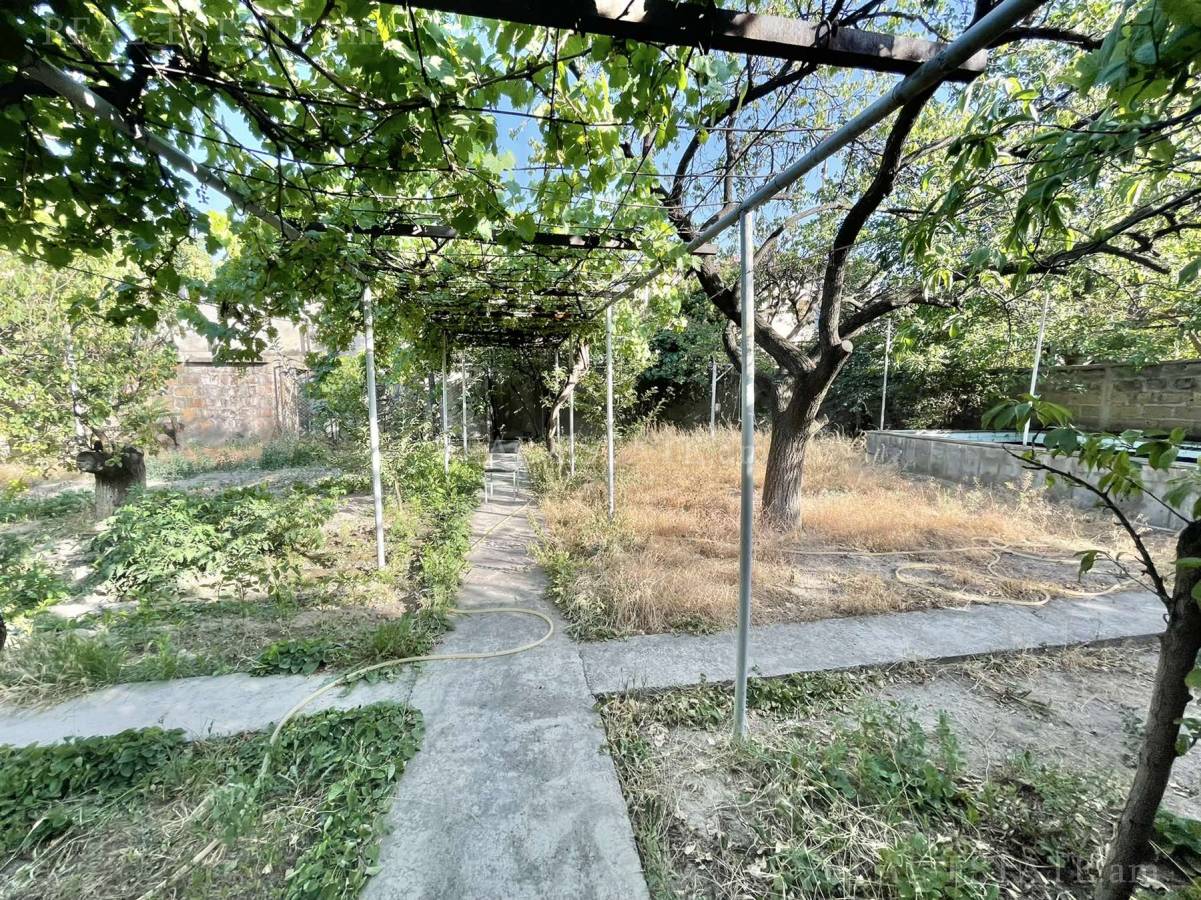 House for sale خیابان اِرزنکیان, عربگیر ایروان, 131697