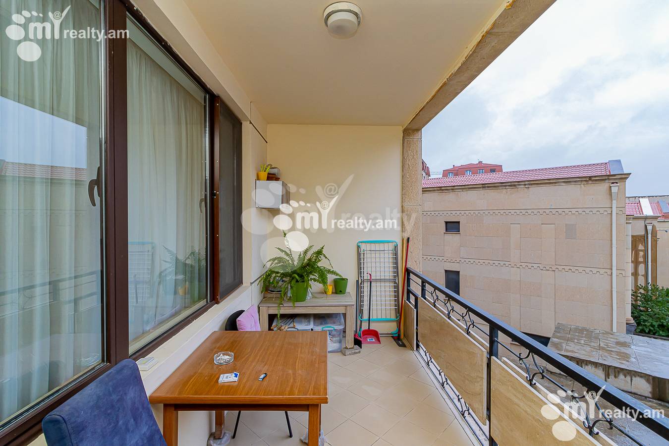 Купить 2 комнатную квартиру Антараин ул, Центр Ереван, 149086