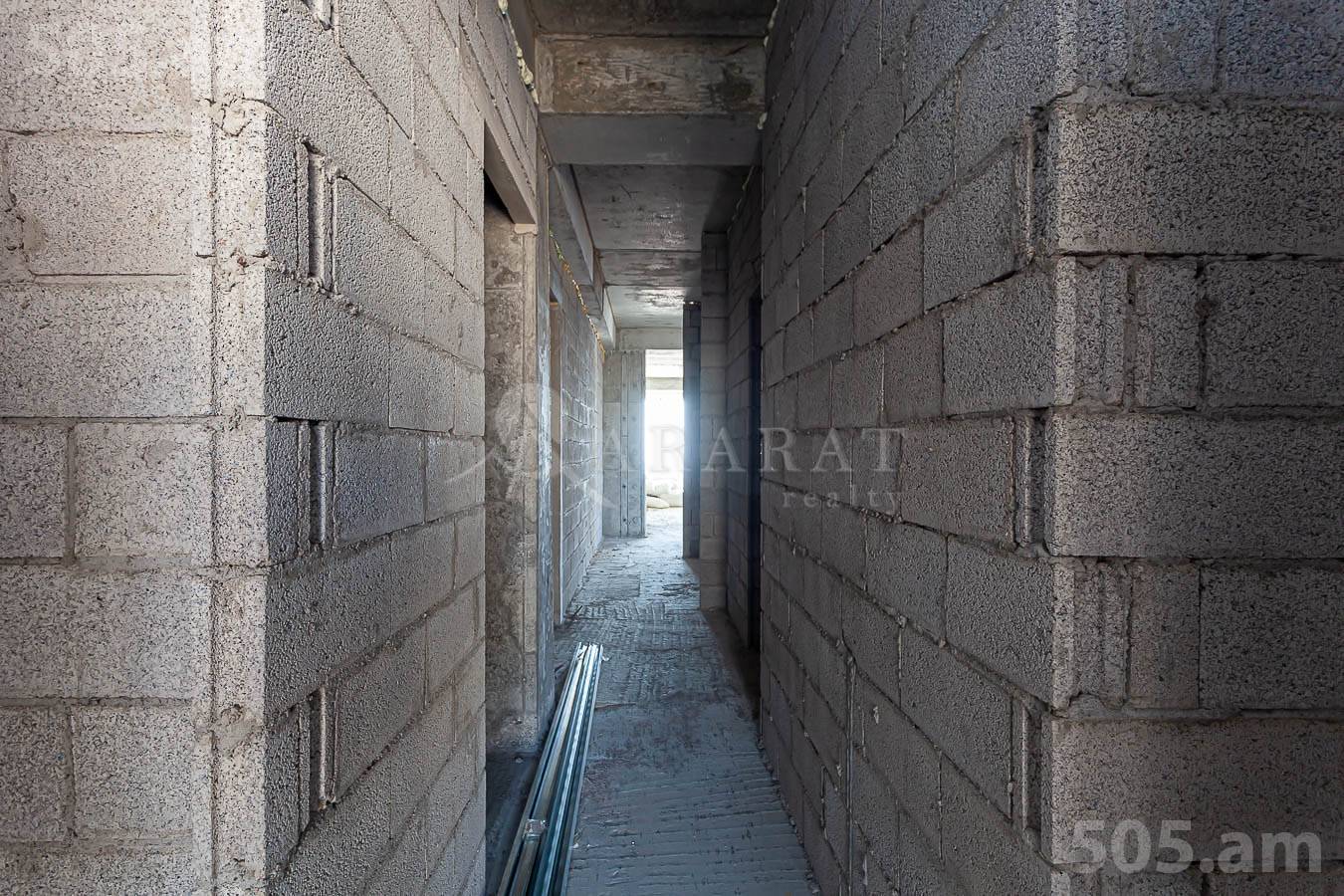 5 սենյականոց բնակարան  Անտառային փող, Կենտրոն Երևան, 153016