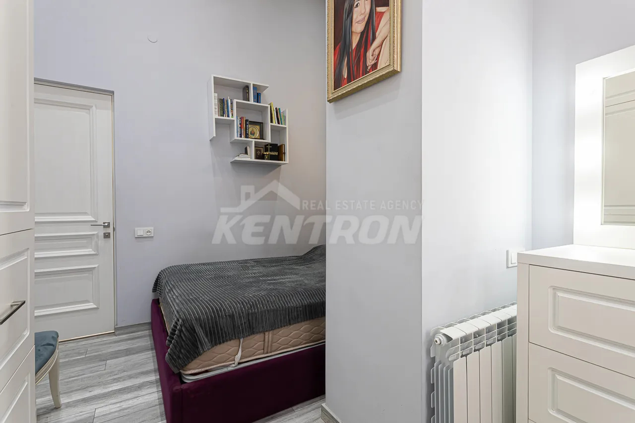 4 bedroom apartment for sale خیابان آدونس, عربگیر ایروان, 159644