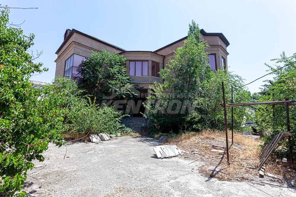 arandznatun-vacharq-Yerevan-Arabkir