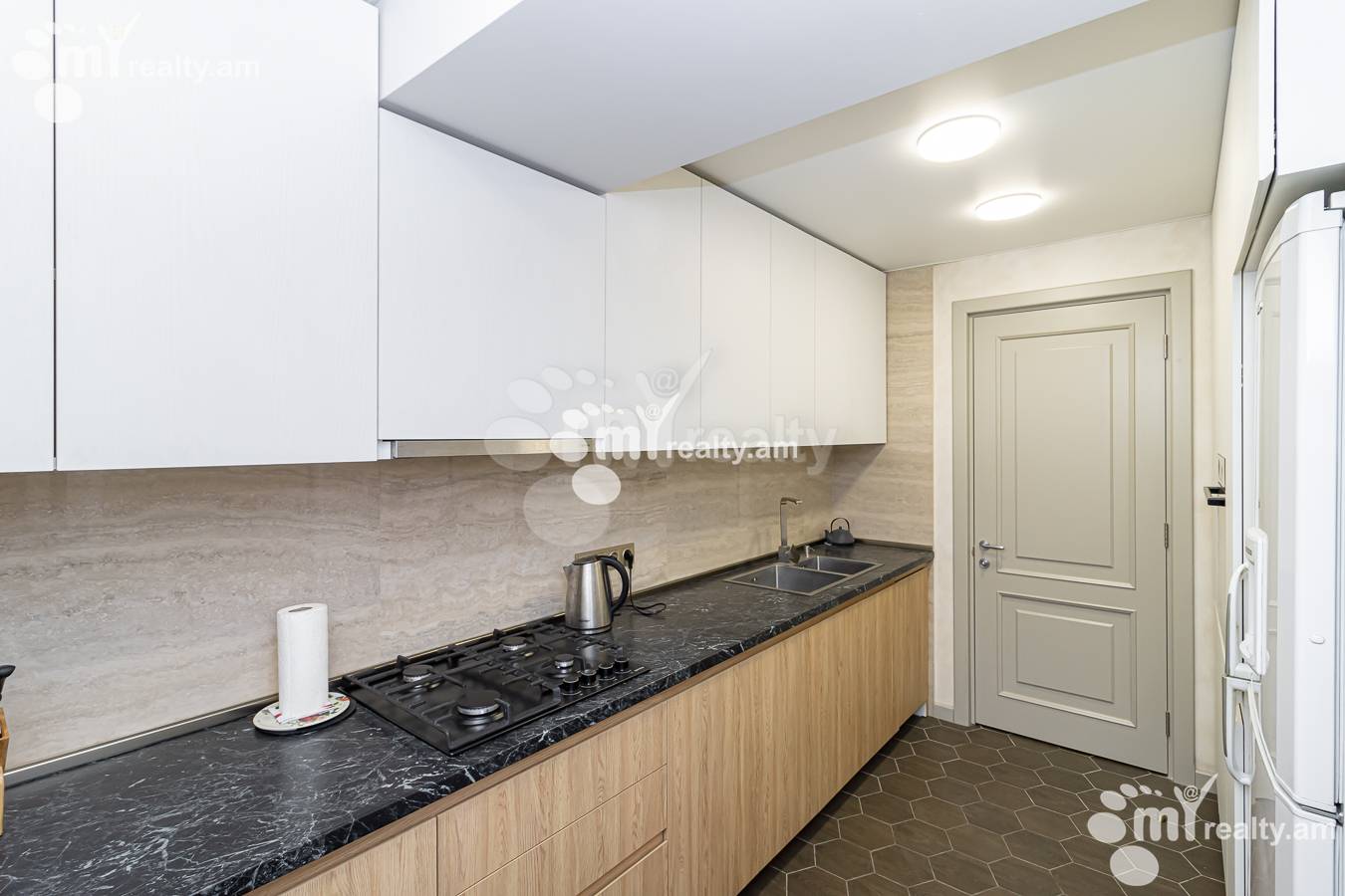 3 bedroom apartment for sale Aghayan St, Center Yerevan, 145542