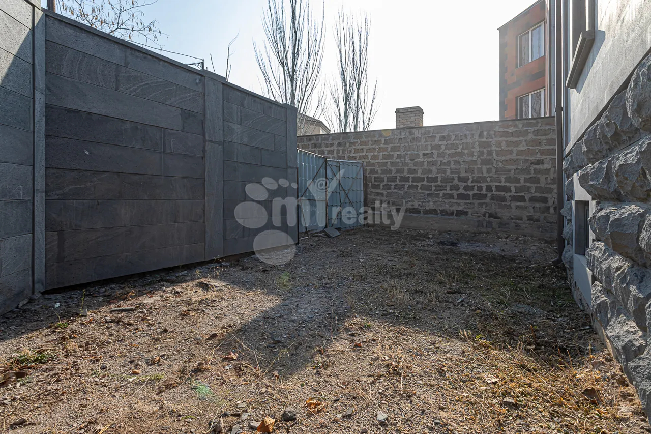 Առանձնատուն  Ձոր 1 թաղամաս, Դավթաշեն Երևան, 158405