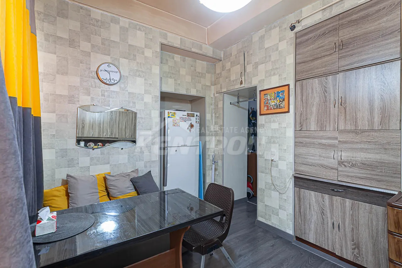 3 bedroom apartment for sale Pushkin St, Center Yerevan, 158164