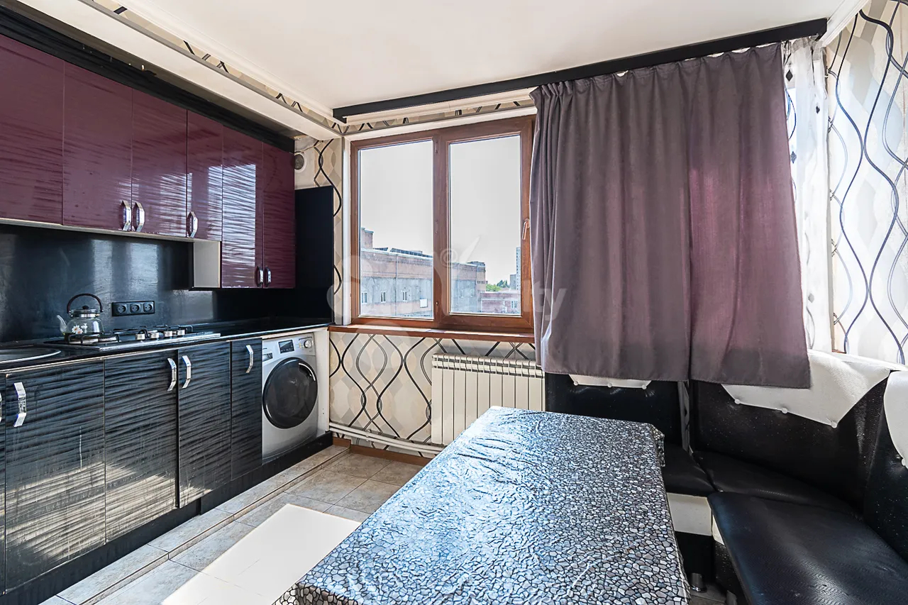 3 bedroom apartment for sale G.Lusavorich St, Center Yerevan, 161321