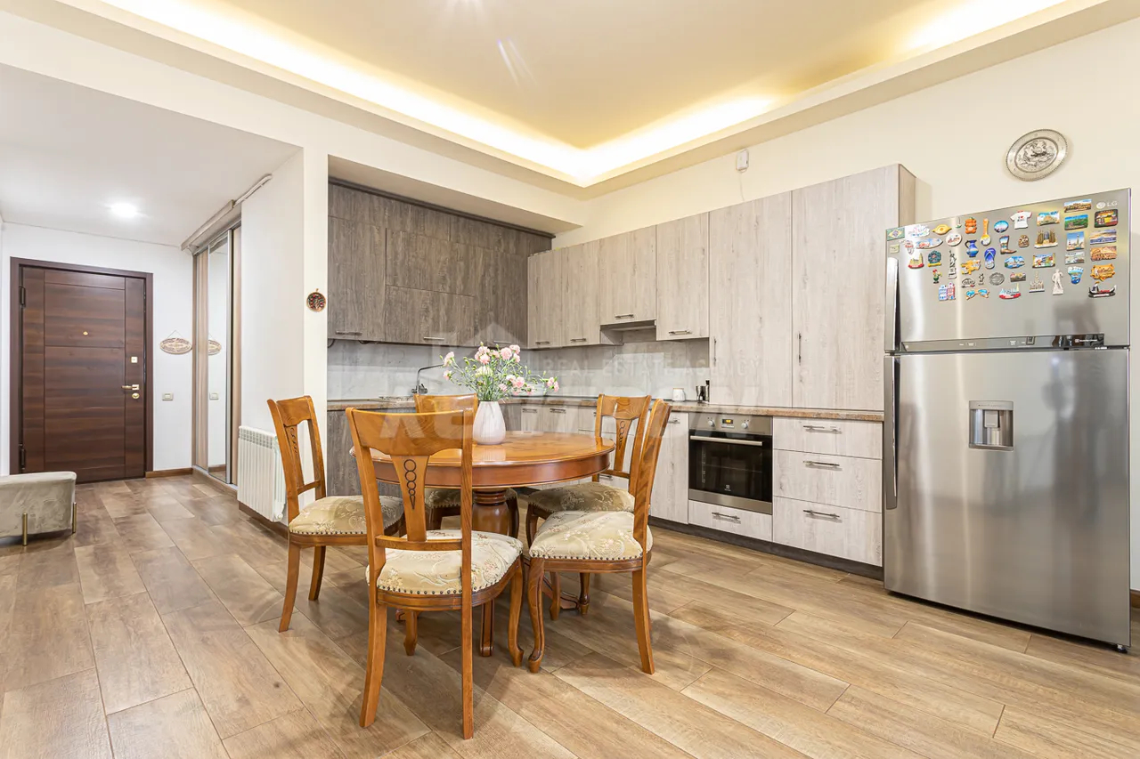 4 bedroom apartment for sale Yekmalyan St, Center Yerevan, 158583