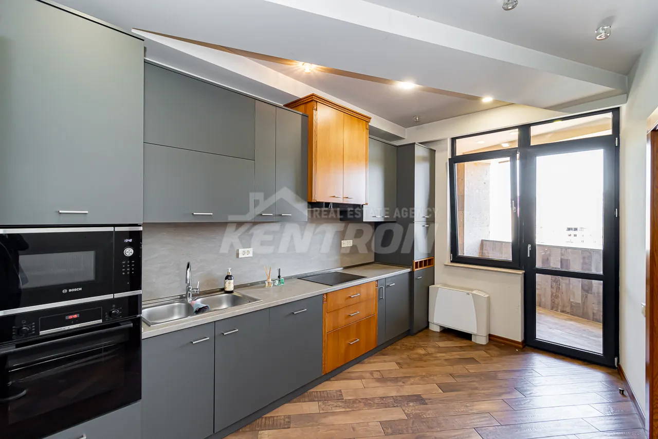 4 bedroom apartment for sale خیابان د. دِمیرچیان, مرکز شهر ایروان, 157680