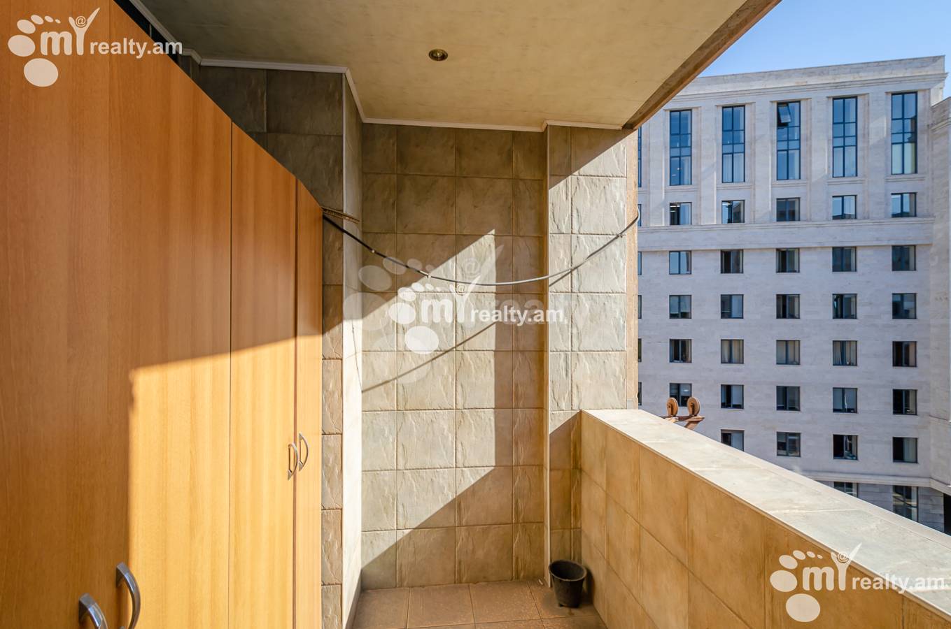 Снять 4 комнатную квартиру Закян ул, Центр Ереван, 154259