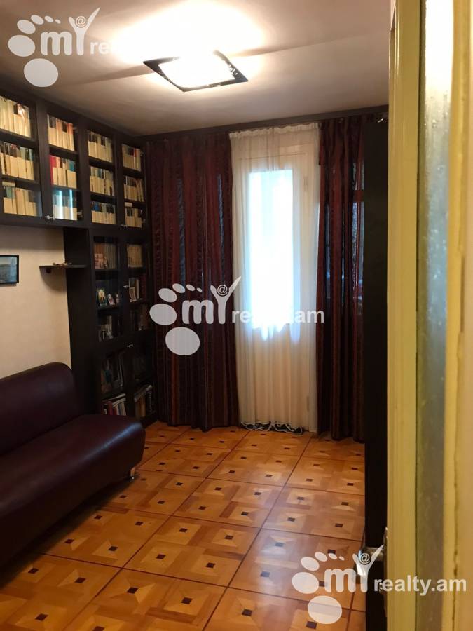 Снять 4 комнатную квартиру Д. Демирчян ул, Центр Ереван, 156693