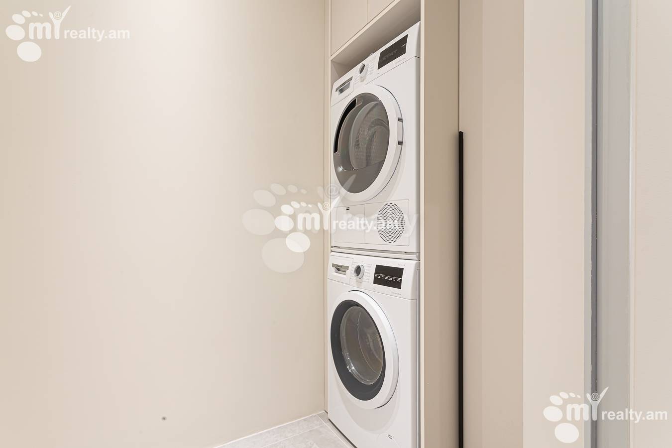 3 սենյականոց բնակարան վարձով Մ․ Մելքոնյան փող, Կենտրոն Երևան, 156869