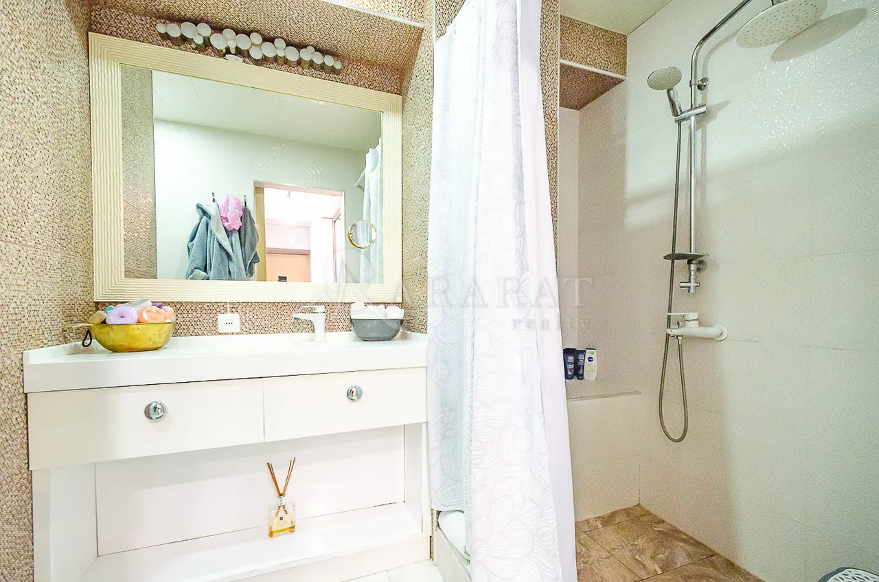 Снять 2 комнатную квартиру Бузанд ул, Центр Ереван, 158905