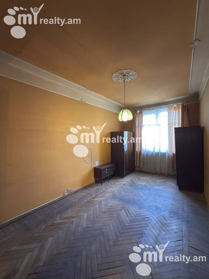 3 bedroom apartment for sale Kasyan St, Arabkir Yerevan, 156705