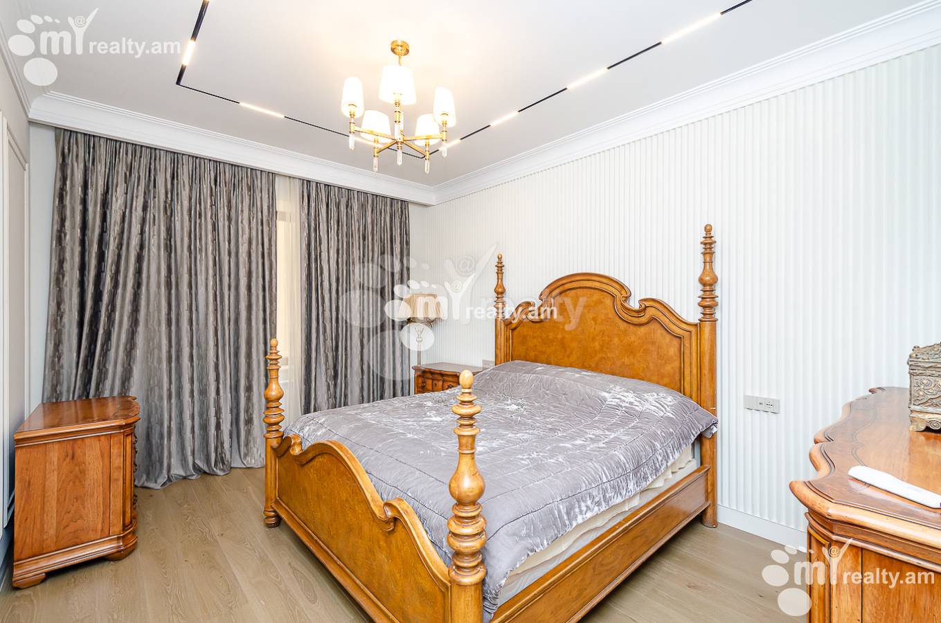 3 bedroom apartment for sale Aram St, Center Yerevan, 149923