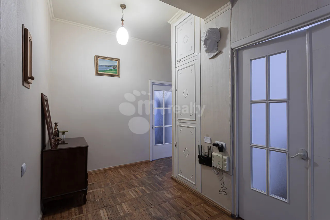 3 bedroom apartment for sale Aygedzor alley, Arabkir Yerevan, 159678