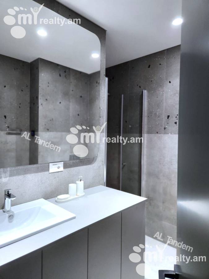 Купить 3 комнатную квартиру А.Манукян ул, Центр Ереван, 152847