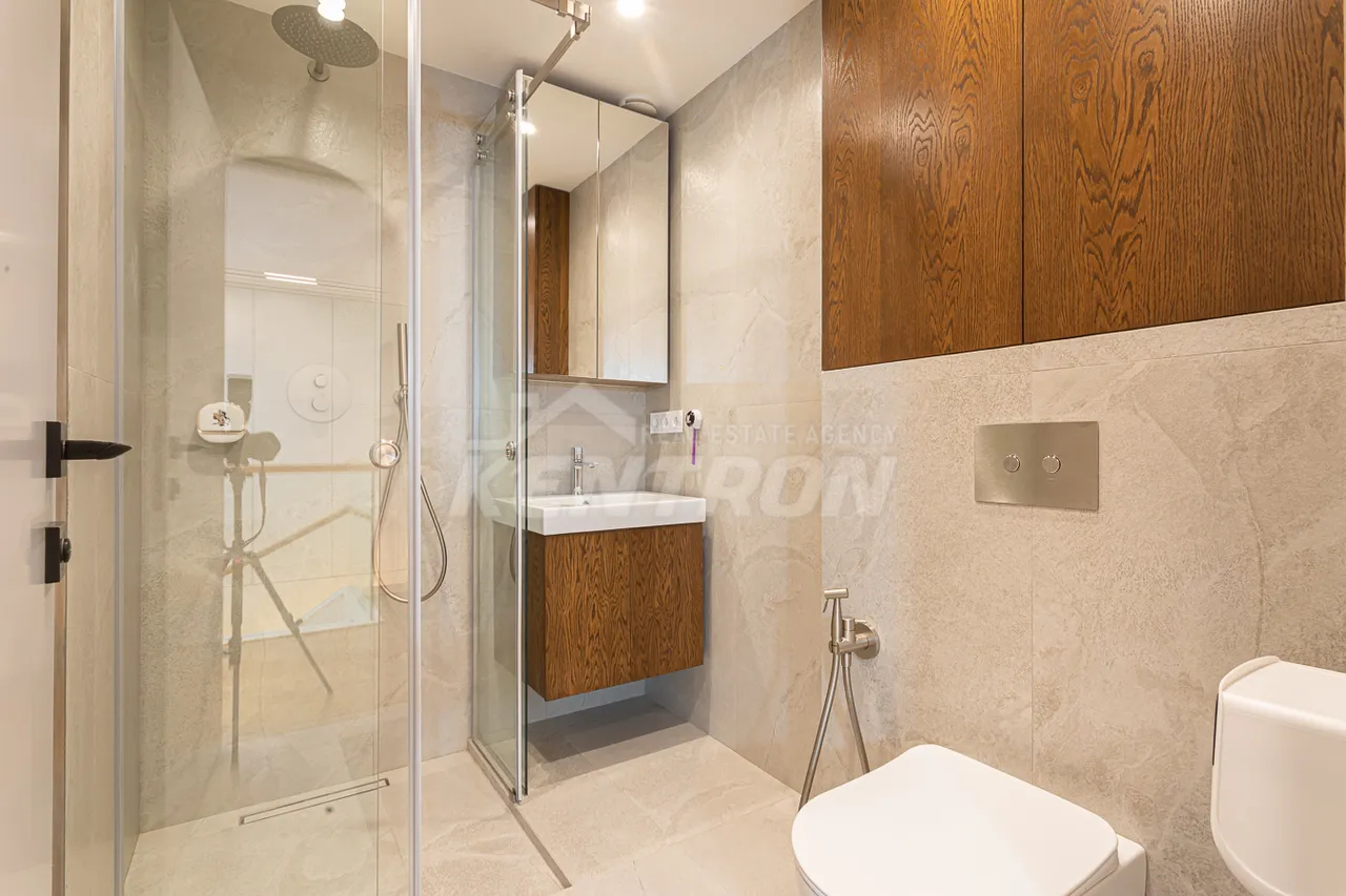 Купить 4 комнатную квартиру Нерсисян ул туп., Канакер-Зейтун Ереван, 159494