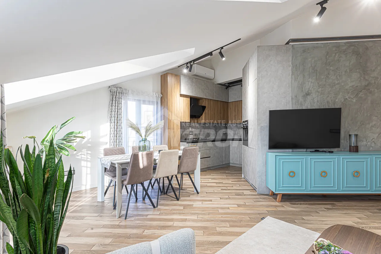 3 bedroom apartment for rent خیابان 11 آیگستان, مرکز شهر ایروان, 158107