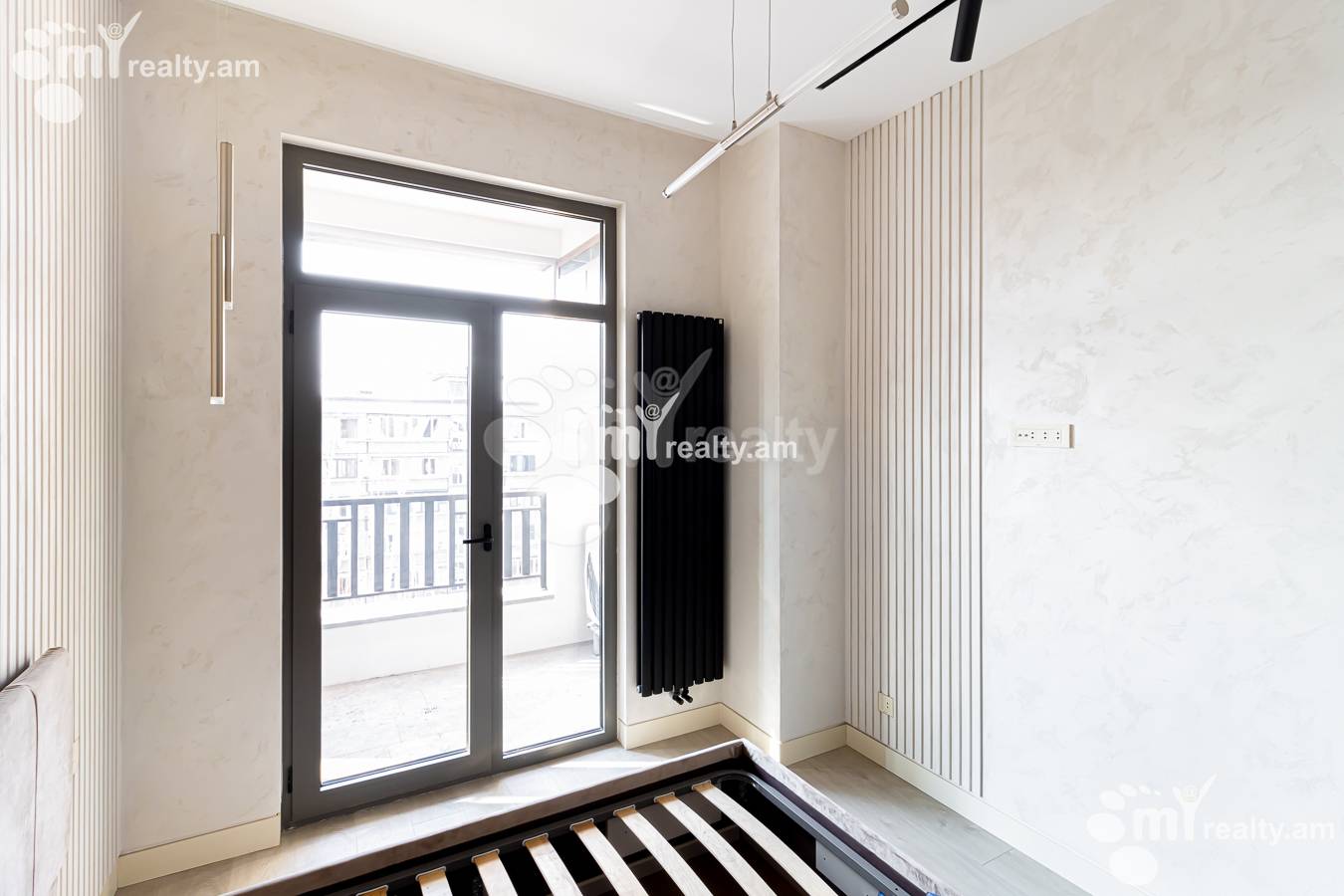 3 սենյականոց բնակարան  Բուզանդի փող, Կենտրոն Երևան, 154552