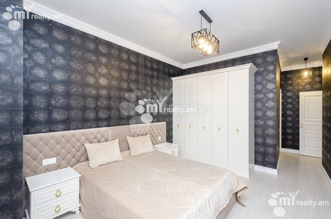 4 սենյականոց բնակարան  Վ.Փափազյան փող, Արաբկիր Երևան, 151948