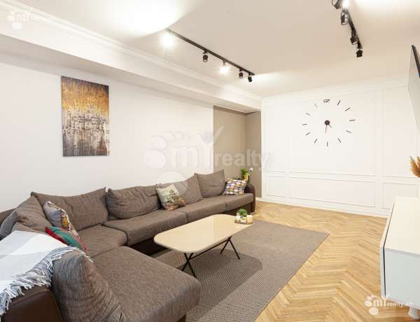 3-senyakanoc-bnakaran-vacharq-Yerevan-Center