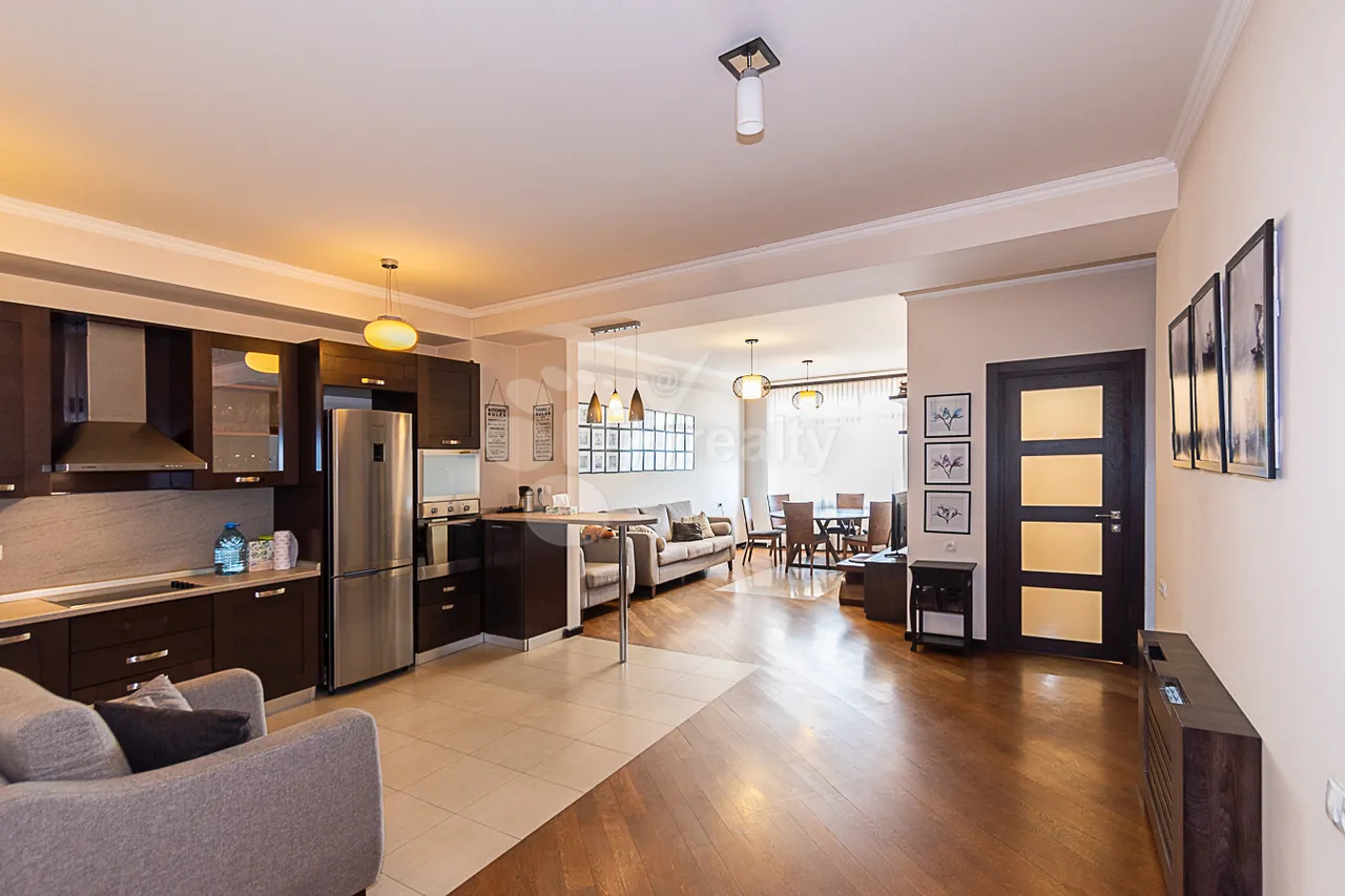 3 bedroom apartment for rent Tsitsernakaberd Highway, Center Yerevan, 159492