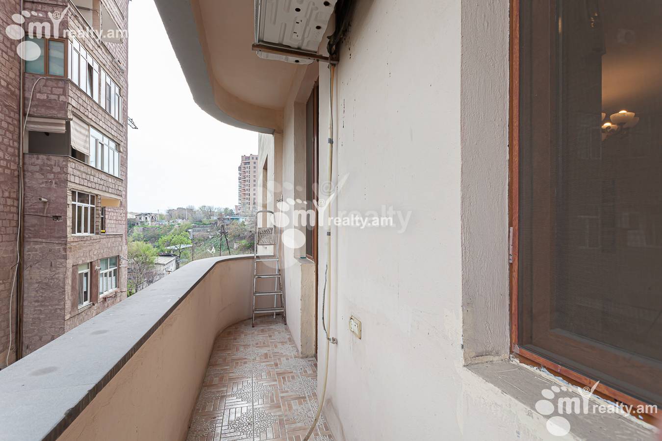 3 bedroom apartment for rent Ler. Kamsar St, Center Yerevan, 147639
