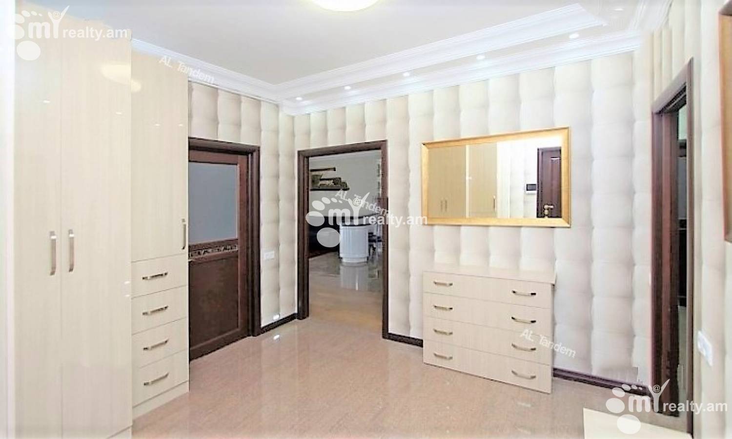 4 bedroom apartment for rent Aram St, Center Yerevan, 135745