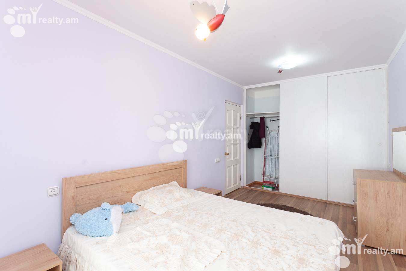 Купить 3 комнатную квартиру Г.Кочар ул, Арабкир Ереван, 147856