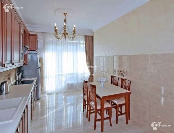 4-senyakanoc-bnakaran-vacharq-Yerevan-Center