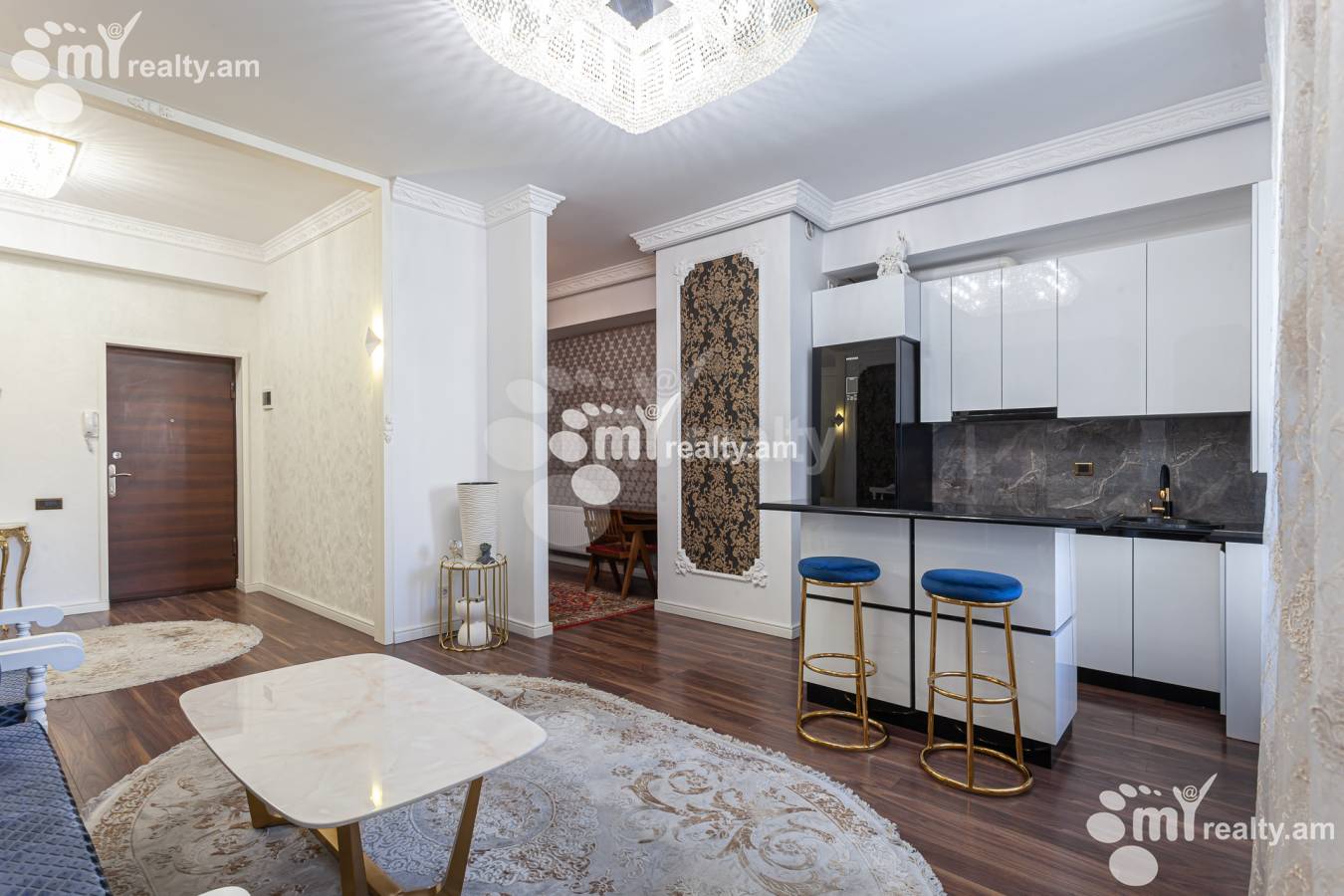 3 bedroom apartment for rent Buzand St, Center Yerevan, 155629