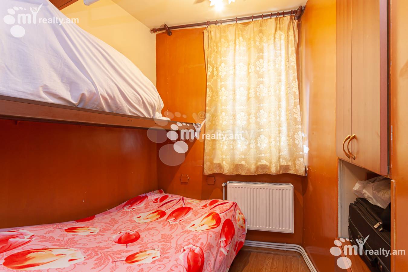 4 սենյականոց բնակարան  Ե. Քոչար փող, Կենտրոն Երևան, 149605