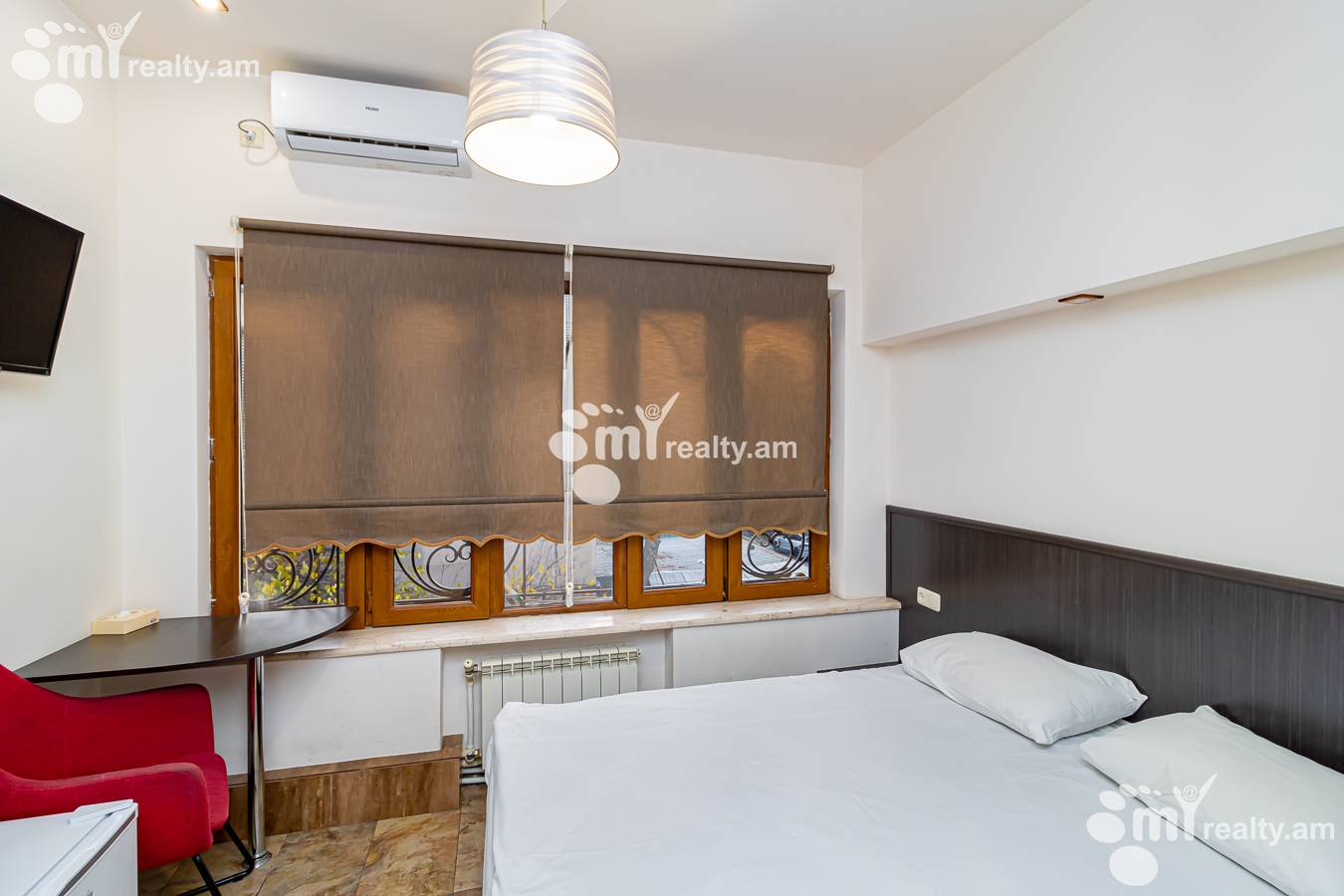 4 bedroom apartment for sale Hanrapetutyan St, Center Yerevan, 152037