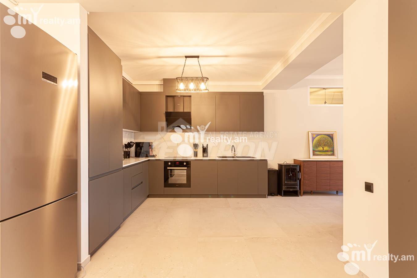 3 bedroom apartment for sale Paronyan St, Center Yerevan, 154421