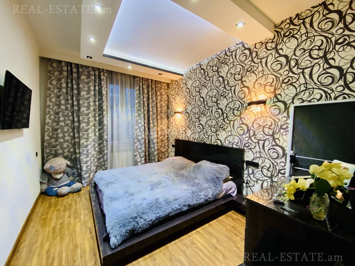 4 bedroom apartment for sale Leningradyan st., Malatja-Sebastja Yerevan, 140272