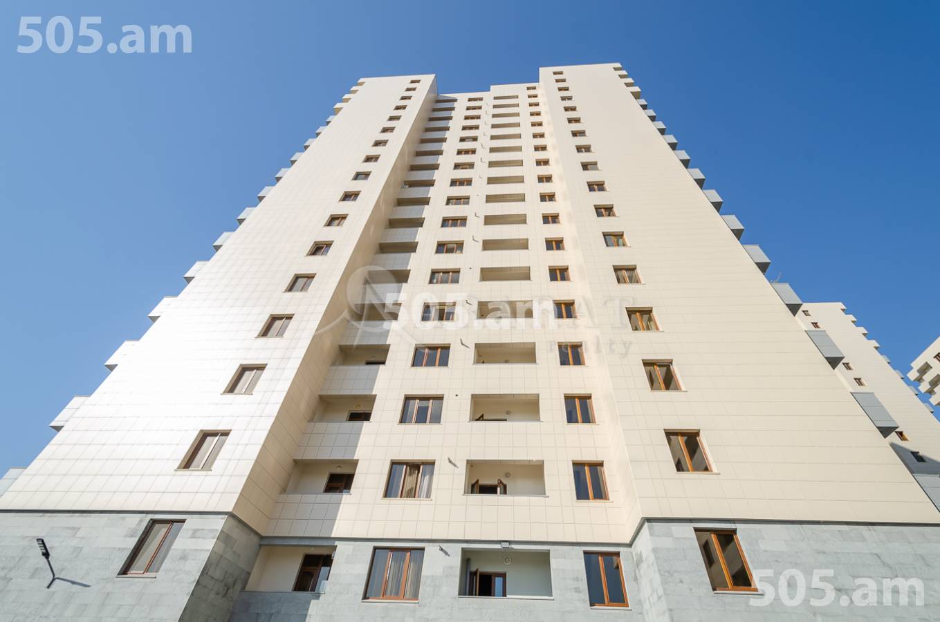 4 bedroom apartment for sale M․ Melqonyan str, Center Yerevan, 155077