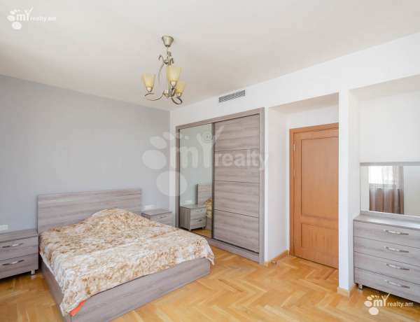 3-senyakanoc-bnakaran-vacharq-Yerevan-Center