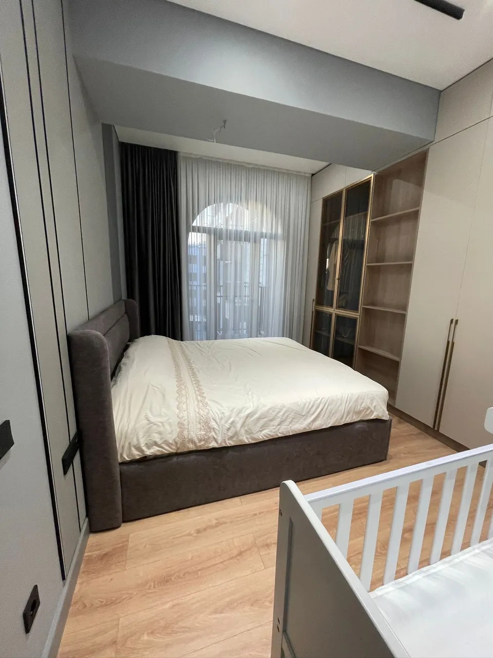 Купить 3 комнатную квартиру Ленинградян ил, Ачапняк Ереван, 159119