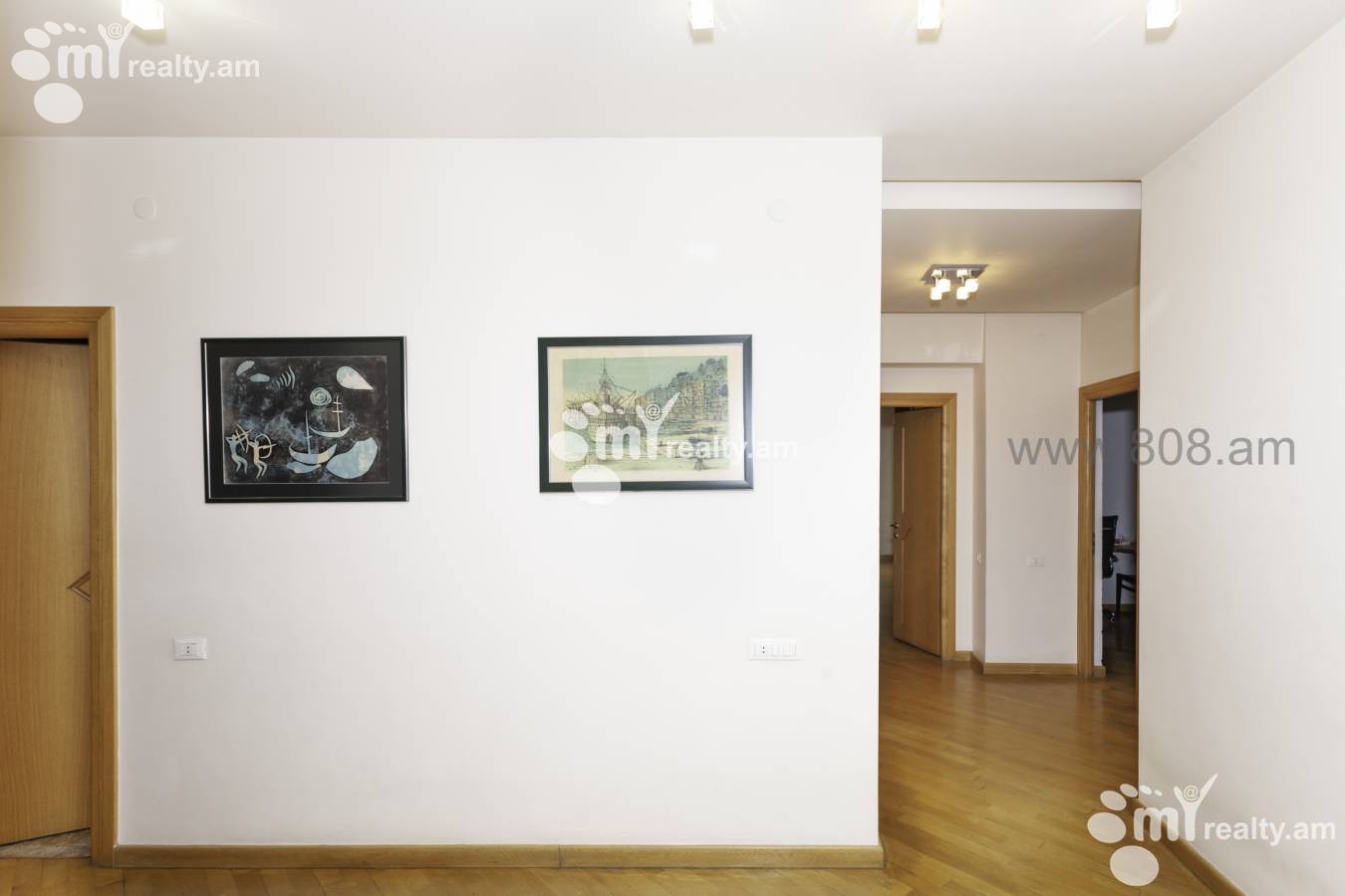 4 սենյականոց բնակարան  Պուշկինի փող, Կենտրոն Երևան, 126960