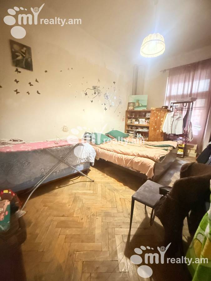 2 սենյականոց բնակարան  Պարոնյան փող, Կենտրոն Երևան, 156558