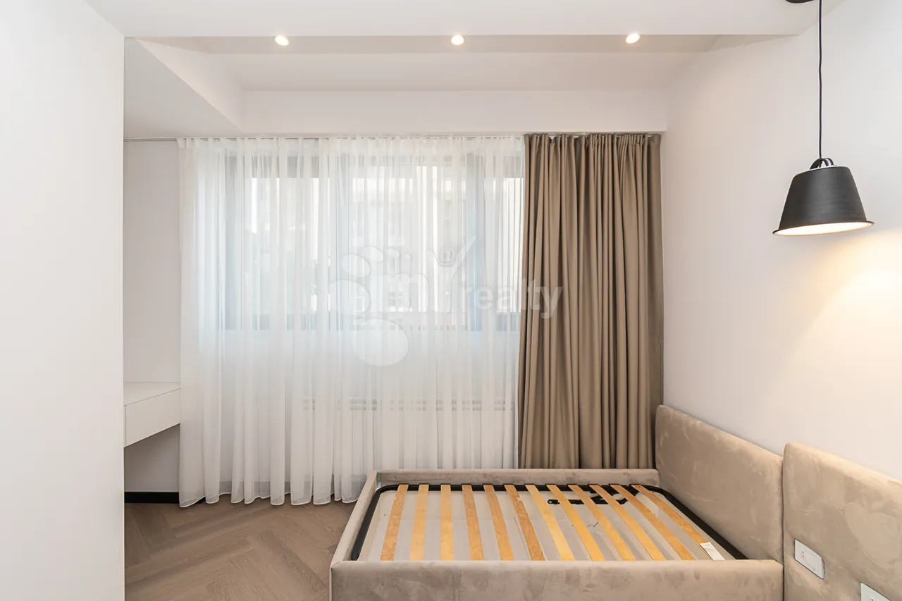 3 bedroom apartment for sale Komitas Ave, Arabkir Yerevan, 160754