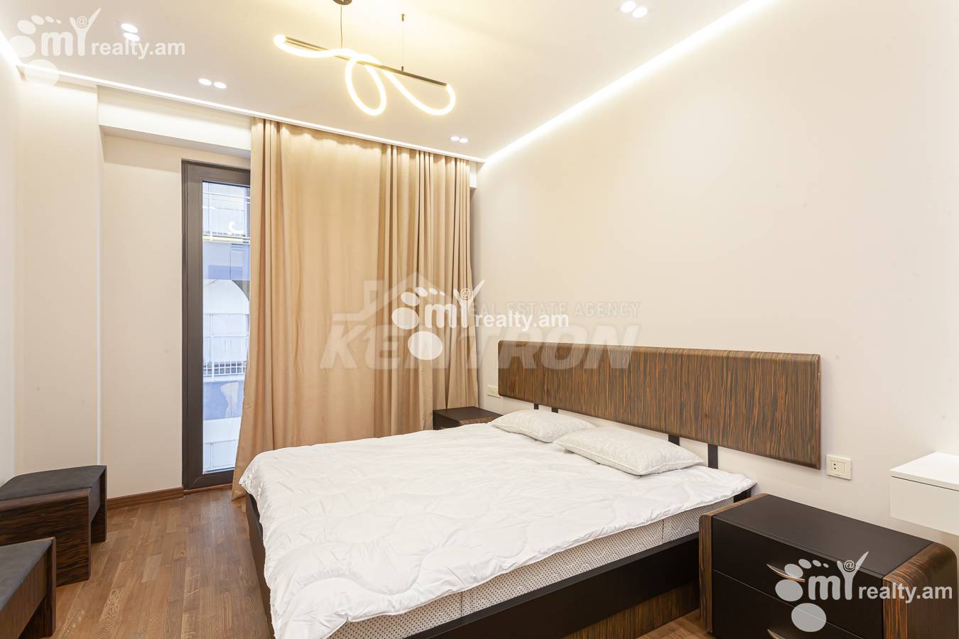 3 bedroom apartment for rent Teryan St, Center Yerevan, 155487