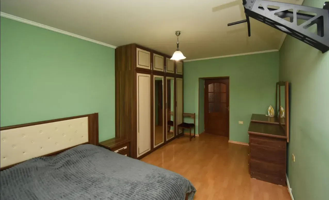 3 bedroom apartment for sale Azatutyan Ave, Arabkir Yerevan, 160405